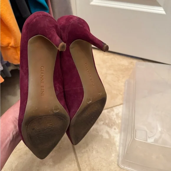 Gianni Bini Burgundy, Suede Heels - Picture 5 of 6